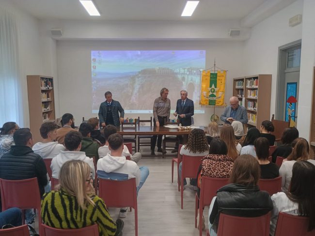 ipsia-corridoni-maestri-del-lavoro-4-650x488
