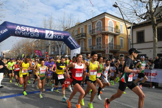 stracivitanova-2025-corsa-podistica-corso-umberto-i-civitanova-FDM-10-650x433