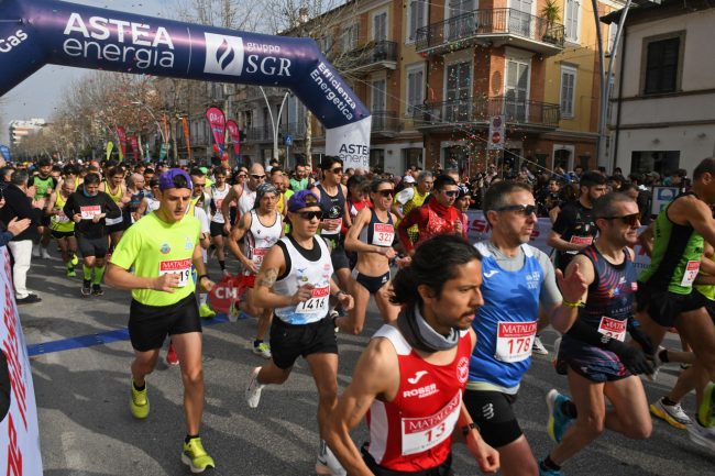 stracivitanova-2025-corsa-podistica-corso-umberto-i-civitanova-FDM-11-650x433