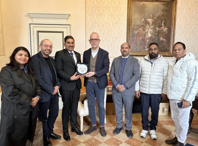 visita-ambasciatore-indiano-2-650x481