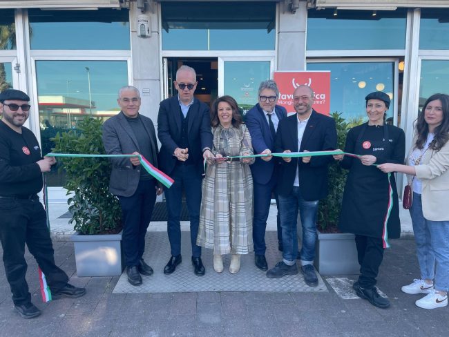 Camst_Borroni-Ciarapica-Mercuri-Cariani-Crocetti_inaugurazione_Civitanova