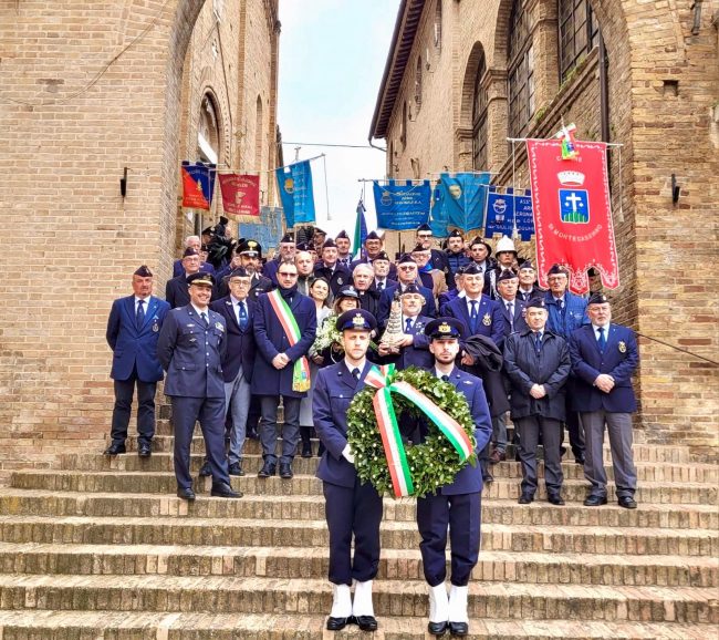 Montecassiano-slargo-aviatori-ditalia-commemorazione1-650x578