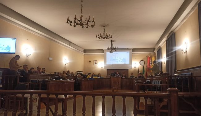 consiglio-comunale-e1744445134734-650x376