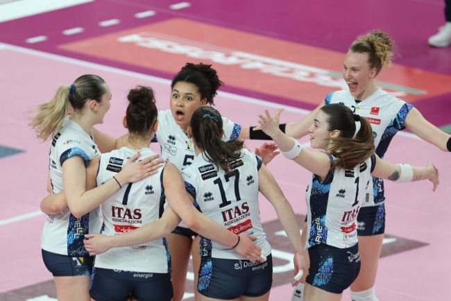 volley-1-min-650x434