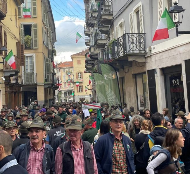 adunata-alpini-2-e1747142265934-650x594