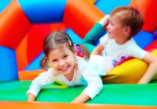 bimbi-giochi-foto-darchiviojpg