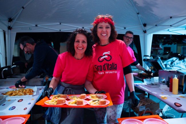 cena-rosa-castelraimondo-giro-7-650x434