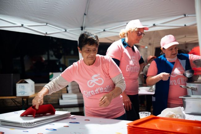 cena-rosa-castelraimondo-giro-9-650x434