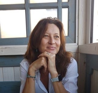elisabetta-cesari-e1748505372578-325x308