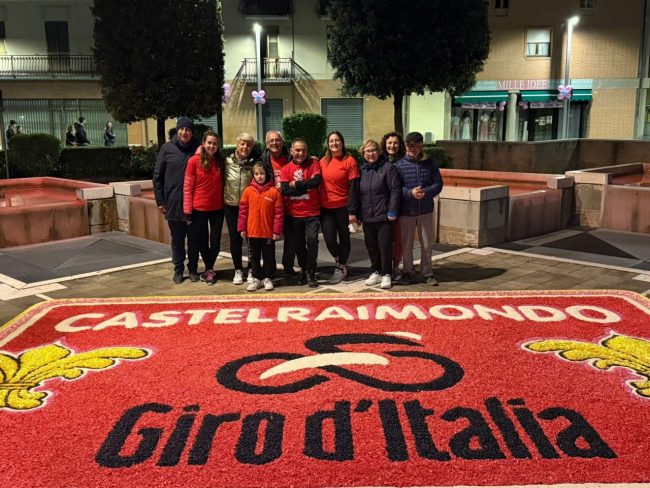 giro-italia-castelraimondo-6-650x488