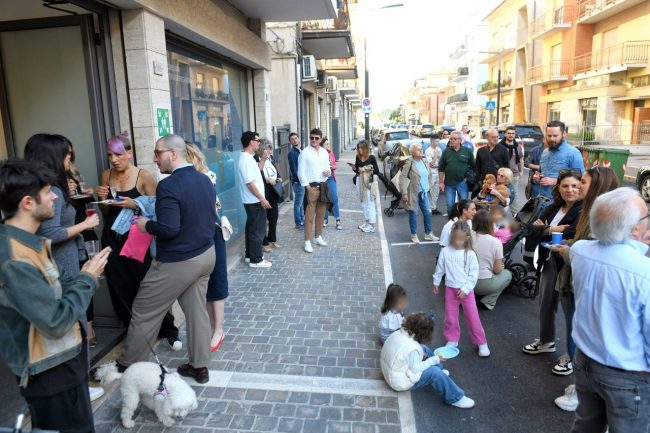 inaugurazione-filiale-host-hero-corso-garibaldi-civitanova-FDM-10-650x433