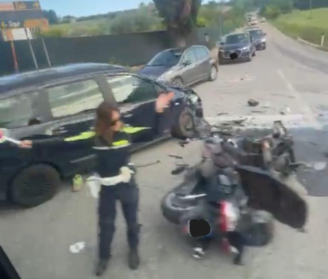 incidente-auto-scooter-civitanova-1-650x553