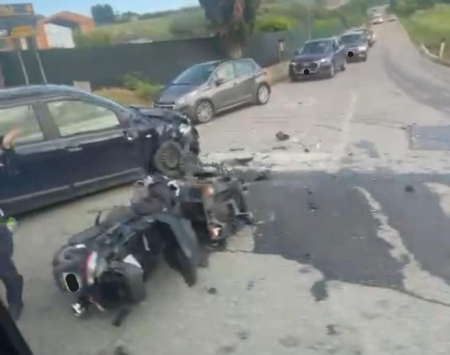 incidente-auto-scooter-civitanova-2-650x513