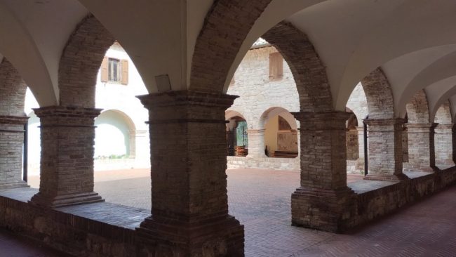 pioraco-citta-carta-1-650x366