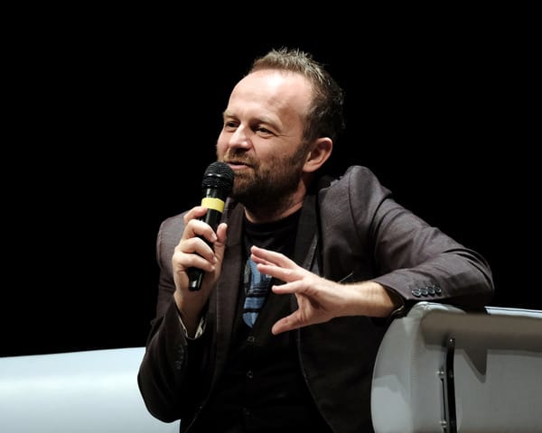 Enrico-Galiano-sul-palco-di-Treia