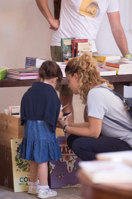 SOSTAR-TRA-I-LIBRI-POLLENZA-2-433x650
