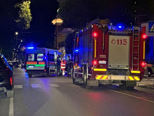 auto-ribaltata-civitanova