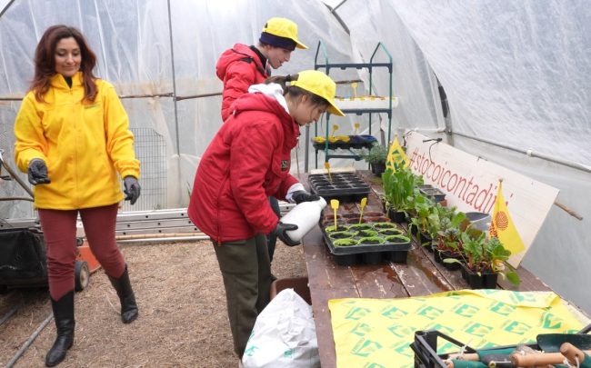 martina-buccolini-con-i-ragazzi-del-progetto-tuttincampo