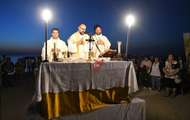 messa-di-san-giovanni-allalba-spiaggialungomare-nord-civitanova-FDM-1-650x412