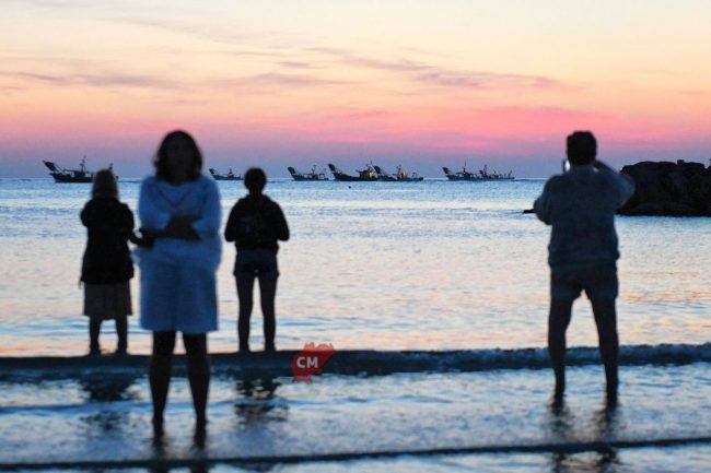 messa-di-san-giovanni-allalba-spiaggialungomare-nord-civitanova-FDM-5-650x433