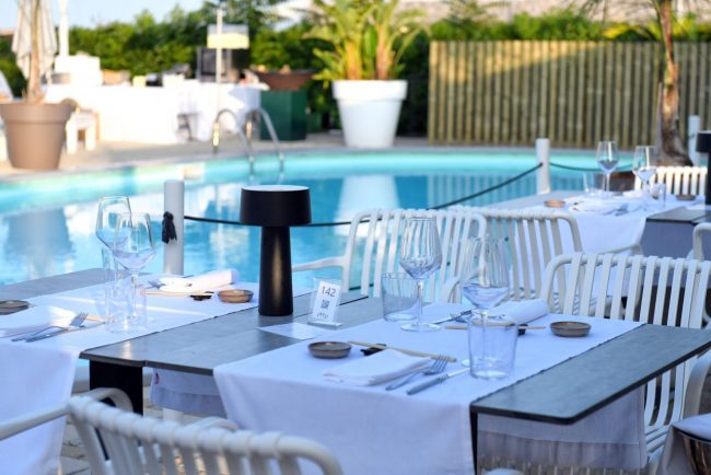 otto-seaside-chalet-lungomare-sud-civitanova-FDM-1-650x434