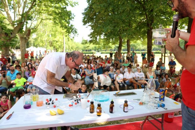 scienza-in-festa3-650x433