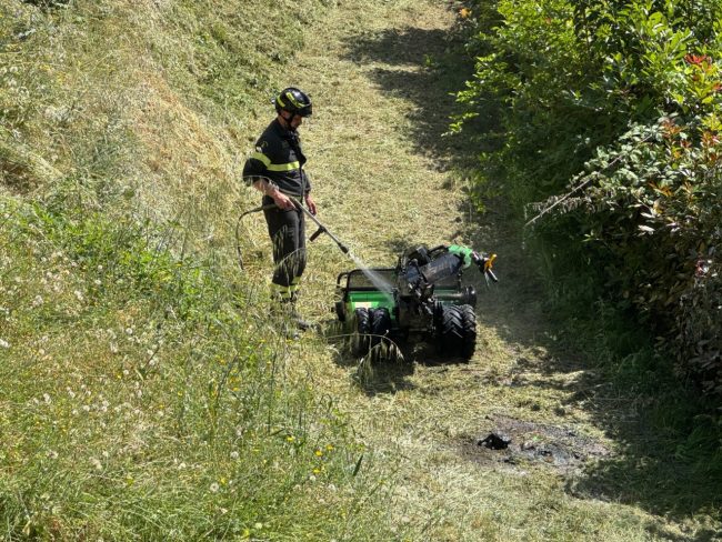 vigili-del-fuoco-decespugliatore-2-650x488