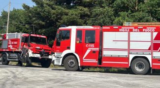 vigili del fuoco sterpaglie pian dell'elmo2