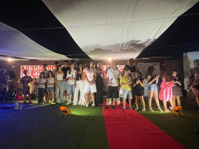 I-RAGAZZI-DELLA-PROPAGANDA-PREMIATI-DA-LETIZIA-GENOVESE-DELAGATA-PROVINCIALE-DEL-CONI