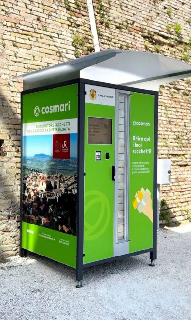 recanati-distributore-sacchetti2-e1753688107297-389x650
