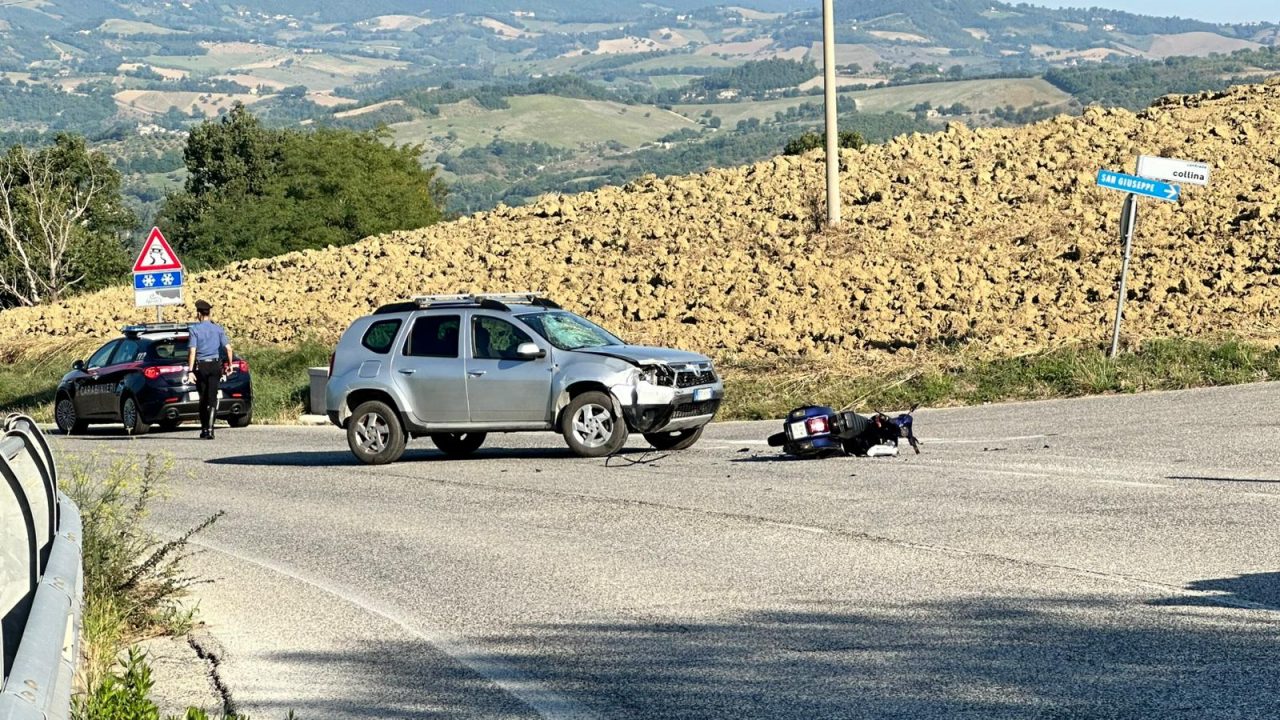 Scontro tra auto e Vespa, giovane soccorso dall’eliambulanza | Cronache ...