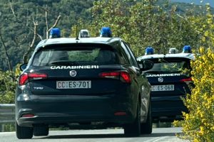 Appostamenti e minacce alla moglie:  un 78enne non può stare nelle Marche