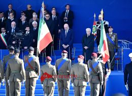 San Severino tricolore per Mattarella,  «Mettete le bandiere alla finestra»