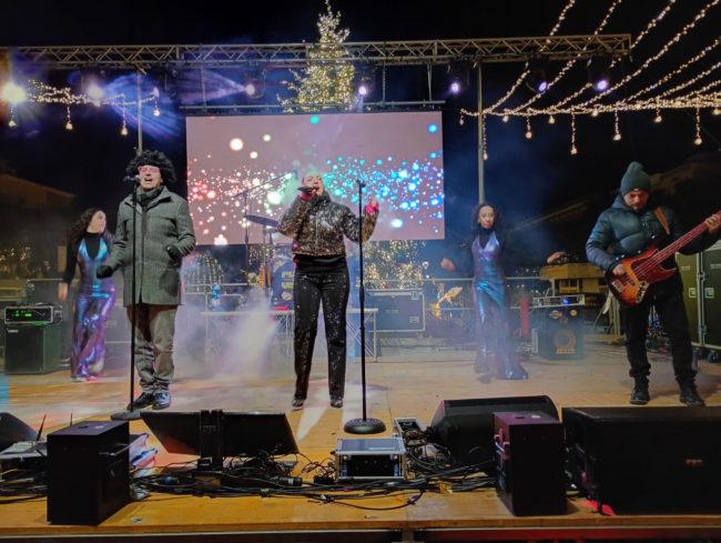 capodanno-piazza-civitanova-2-650x489