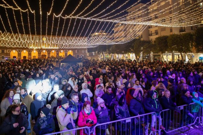 capodanno-piazza-civitanova-5-650x434