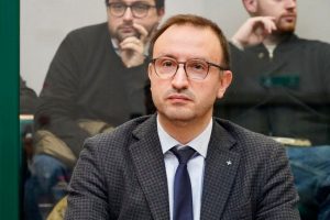 Terremoto, 10 anni dopo.  Catena: «Il racconto stona con la realtà  che centinaia di persone ancora vivono»