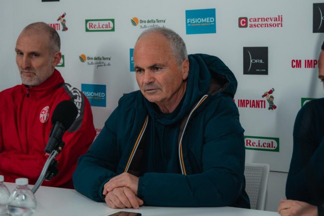 presentazione allenatore maurizio lauro maceratese crocioni(6)