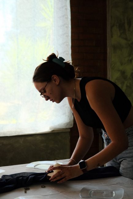 Alexandra1-1-434x650