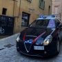 Tenuta in casa morta per due mesi,  la procura dispone l’autopsia.  Marito e figlio non indagati
