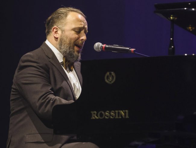 Raphael-Gualazzi-1-650x491