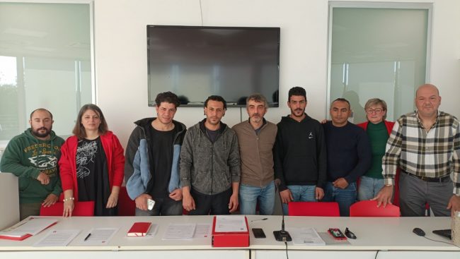 Sindacalisti-coi-lavoratori-coinvoti