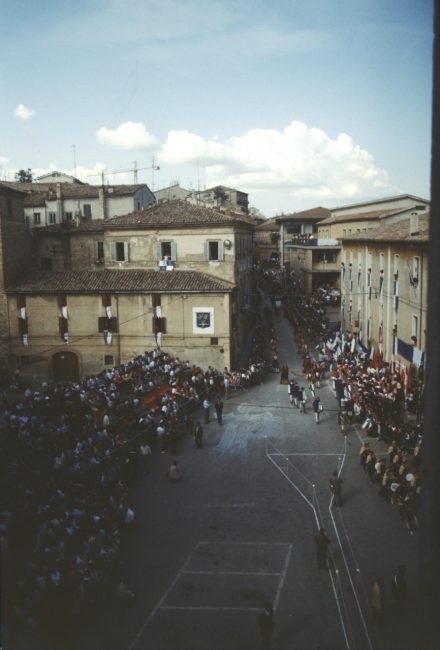arrivo-tanti-anni-fa-foto-di-Giulio-Rosati