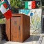 Bagno pubblico davanti al murales:  raccolte 800 firme