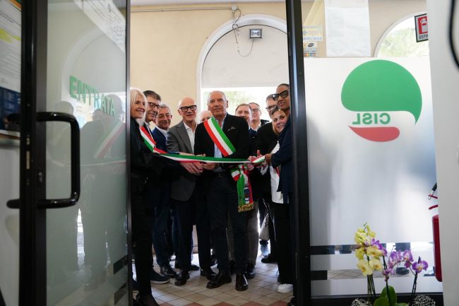 cisl-inaugurazione-porto-recanati7-650x433