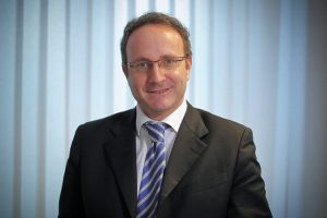 Stretto di Hormuz, paura del blocco  «Come proteggersi dalla crisi?  Serve pianificare il futuro»