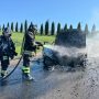 Auto distrutta dalle fiamme  (Foto/Video)