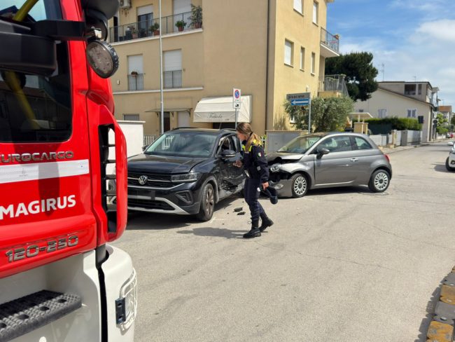incidente-via-pisacane-civitanova-ap-2-650x488