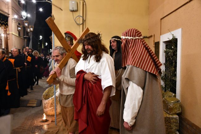 processione-venerdi-santo-matelica-12-650x433