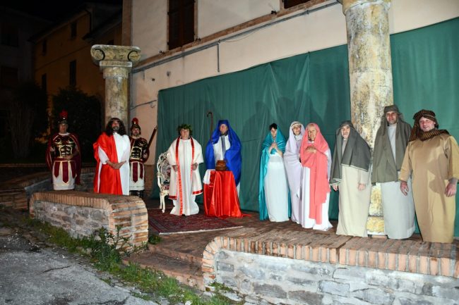 processione-venerdi-santo-matelica-7-650x433