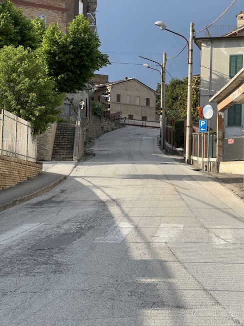 via-Don-Minzoni-in-salita-da-Macerata